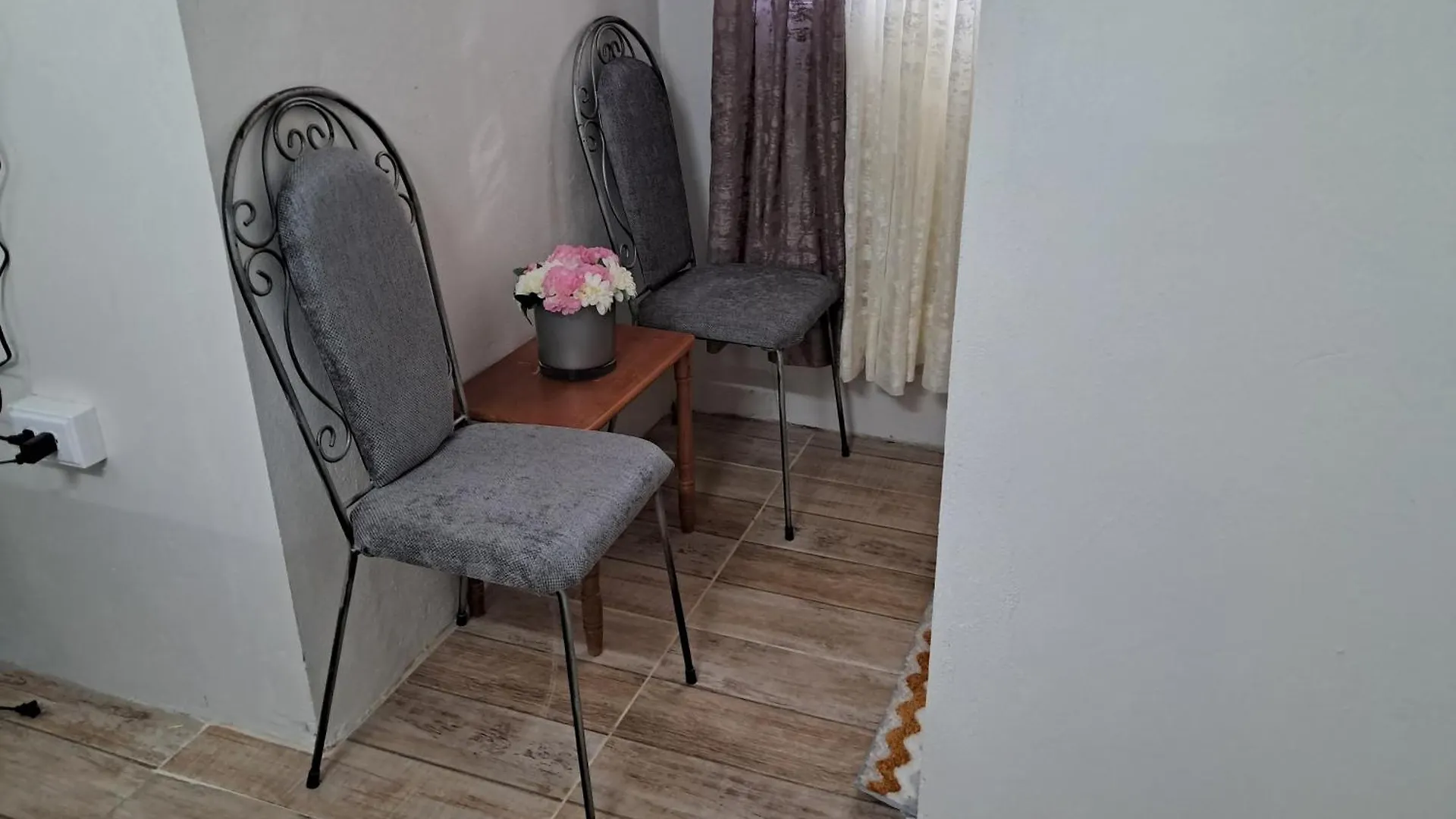 Michand Guest Apartment: Cozy Airport-Adjacent Stay Christ Church 0*,  Barbados