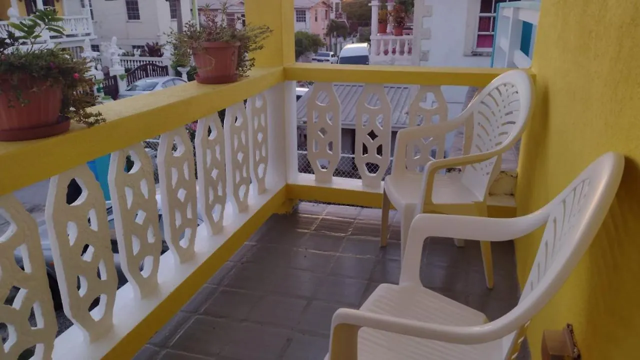 Michand Guest Apartment: Cozy Airport-Adjacent Stay Christ Church 0*,