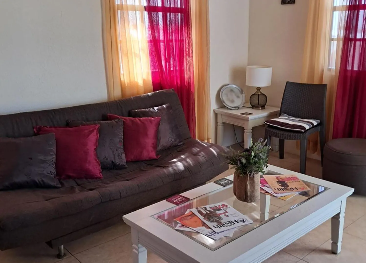 Apartment Michand Guest Apartment: Cozy Airport-Adjacent Stay Christ Church